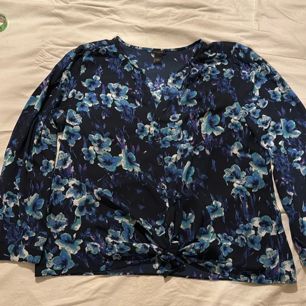 Ann Taylor Factory floral blouse with tie hem detail, XL
